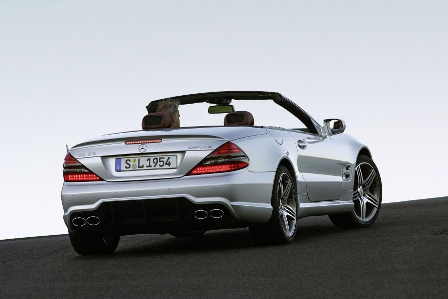  Mercedes-Benz SL63 AMG 2009 года  (фото 37 из 43)